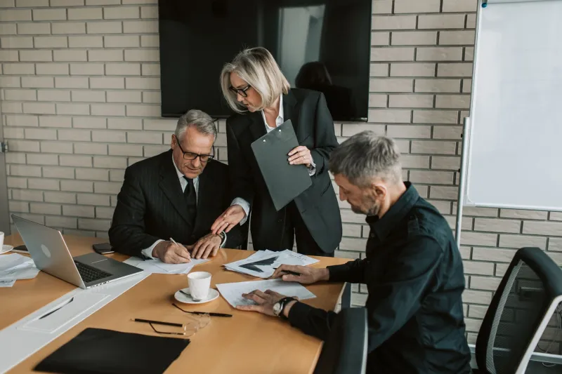 The Throne Paradox: Why C-Suite Succession Plans Collapse—and How the Best Leaders Build Their Replacements in Plain Sight
